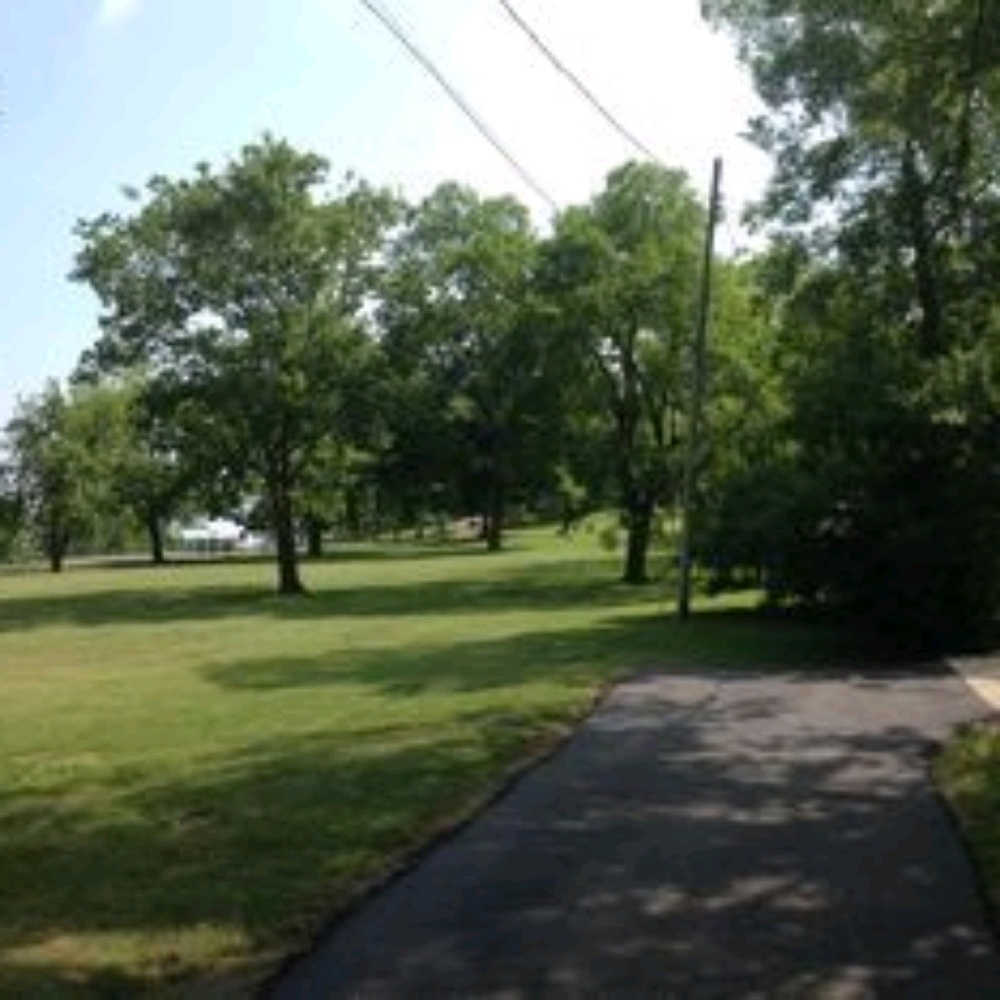 Meet your Posher, Nelly